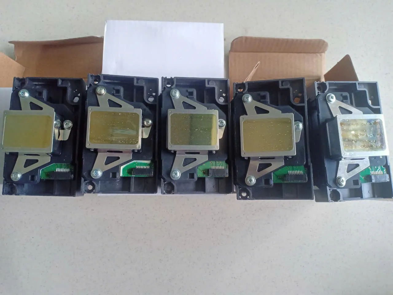 Đầu Phun TX800 🎖️ Giá rẻ, chất lượng Epson TX800 1 Giá bán đầu phun TX800